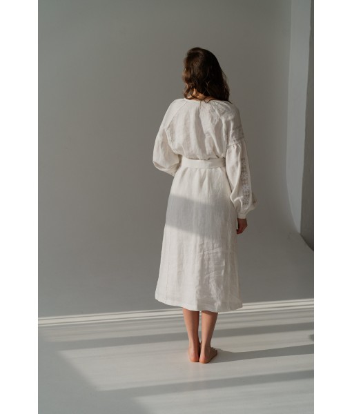 Embroidered and delicate lace dress